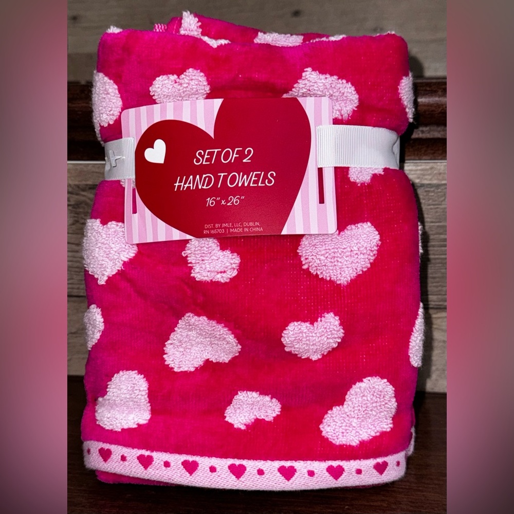 Pink Hearts Set Of 2 Hand Towels